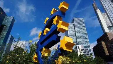 Euro Bölgesi Ekonomisi Daralıyor