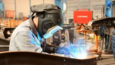 İmalat Sektöründe Daralma Yavaşlıyor: PMI Yükseliyor